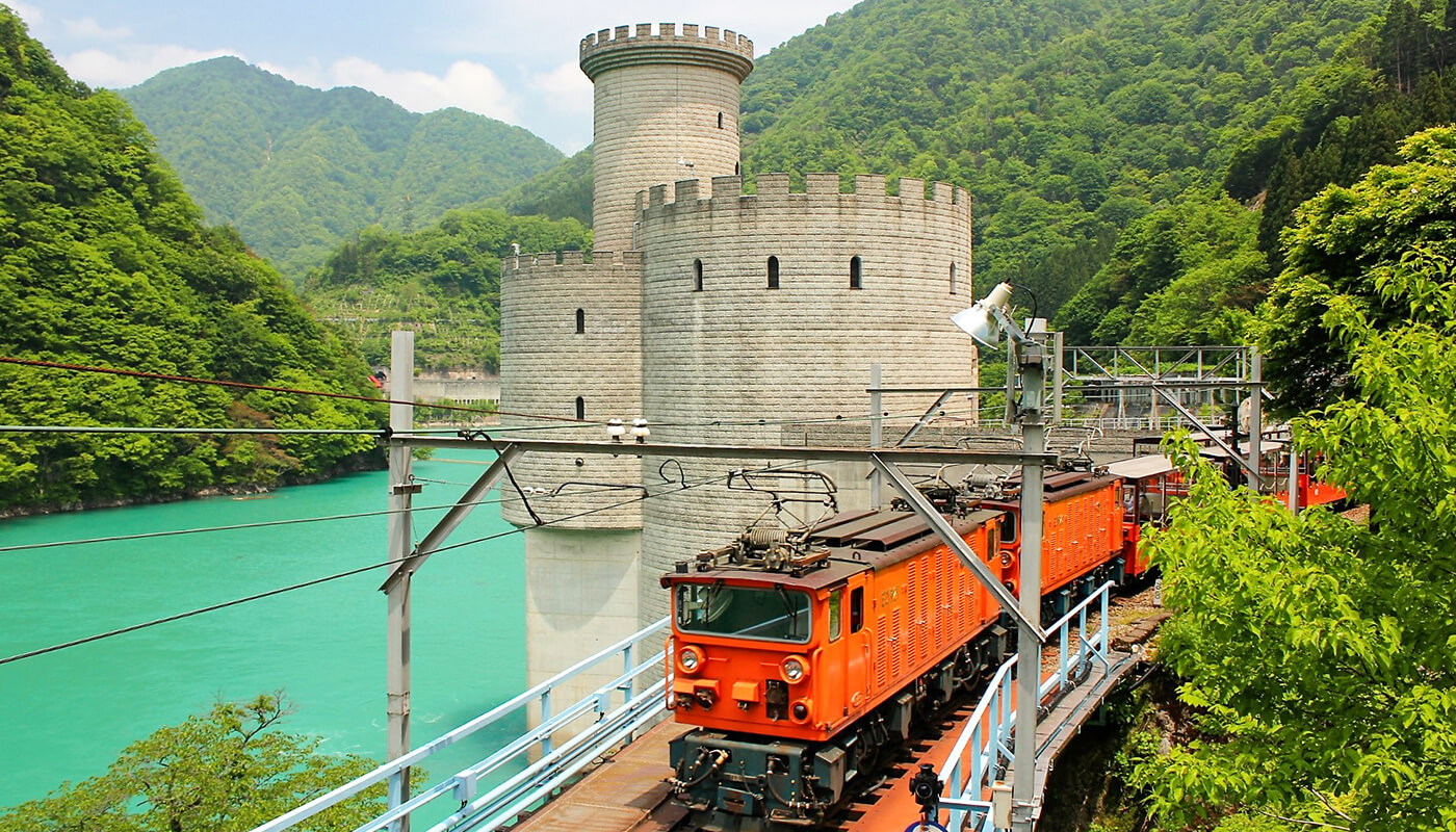 トロッコ電車