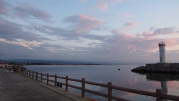 生地漁港の夕陽