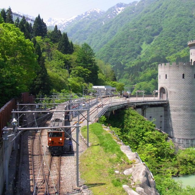 トロッコ電車